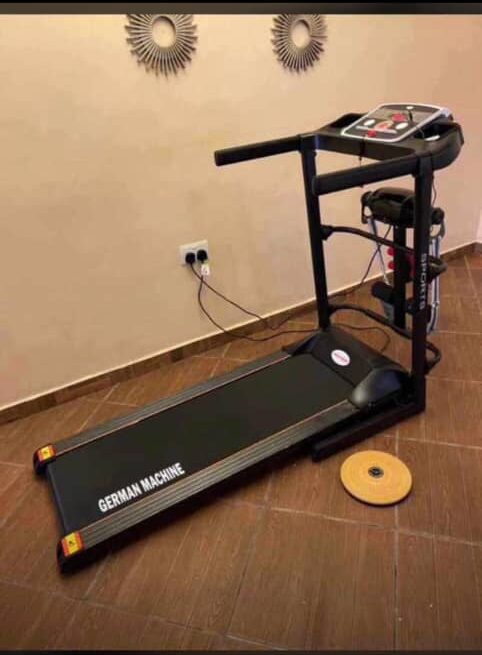 2HP electric treadmill (with mp3, sit up bar, dumbbells [pair], twister & massager). Maximum user body weight is 110kg - 580k